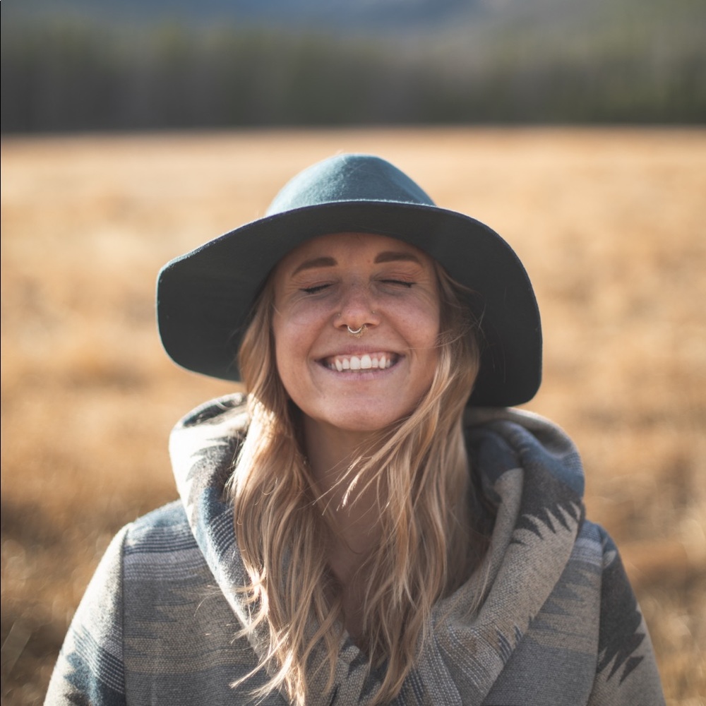 Meet your Posher, Hayley